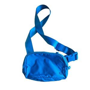 Pander Belt Bag Crossbody Blue One Size Nylon Sling Fanny Pack Travel Zipper